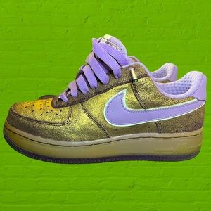 VINTAGE NIKE (2006) AIR FORCE 1 - SIZE 4Y